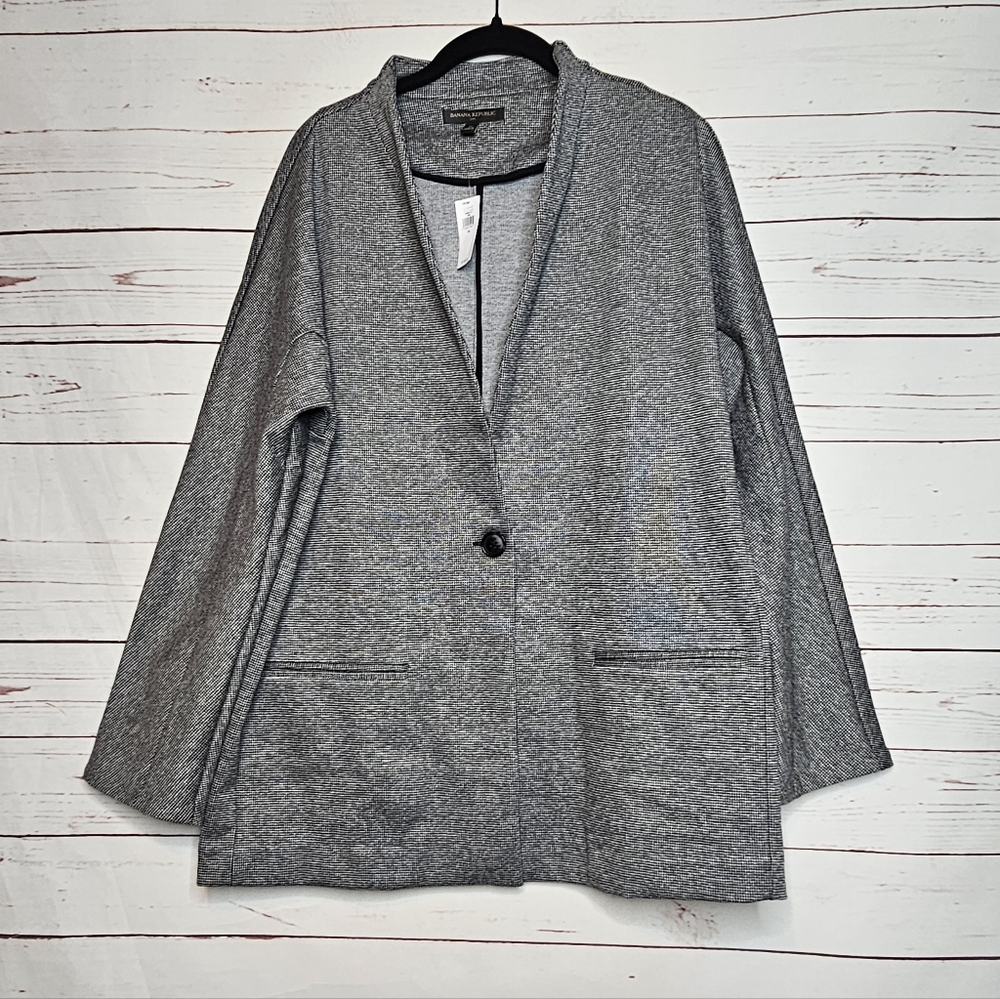 Banana Republic Factory Single Button Nailhead Textured Knit Blazer